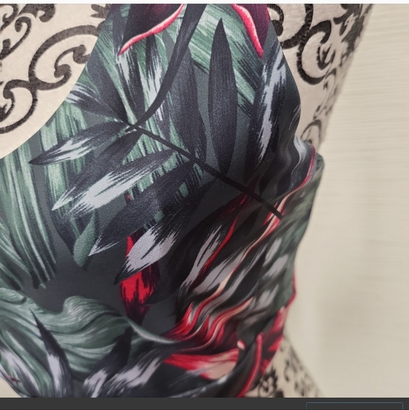 SOLD-Lolë Bra - Picture 3 of 9